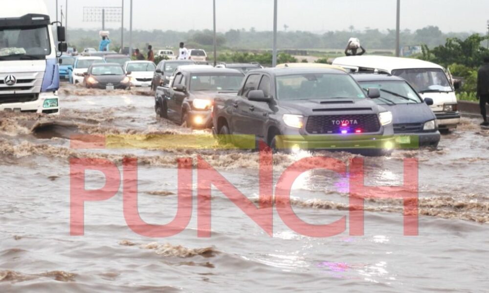Photos flood takes over long bridge on lagos-ibadan expressway - nigeria newspapers online